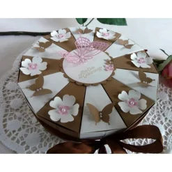 Schachteltorte/Geburtstagstorte in creme/braun 23 cm Ø