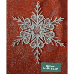Schneeflocke mit Stern und Herzen, cremeweiß , gestickt in Lace-Stickerei