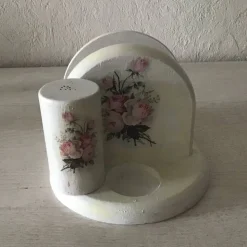 Schönes HolzSet, für Serviettenständer, Salz - und Pfefferstreuer, Shabby-Style Vintage  Unikat