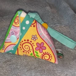 Schnullertasche mit Druckknopf, Pyramidentasche