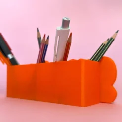 Schreibtischorganizer personalisiert – Geschenk zur Einschulung - bunter Stiftehalter mit Name