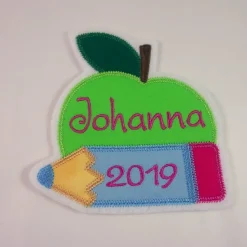 Schulkind Applikation mit Wunschnamen und Datum