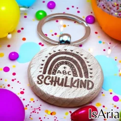 Schulkind Holz Schlüsselanhänger / Schulranzen-Anhänger / Schultütenfüllung/ Einschulungs-Geschenk/personalisiert