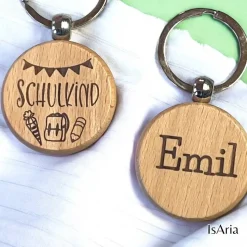 Schulkind Holz Schlüsselanhänger / Schulranzen-Anhänger / Schultütenfüllung/ Einschulungs-Geschenk/personalisiert