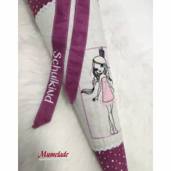 Schultüte - Zuckertüte - Schulanfang - Schulkind -Mädchen