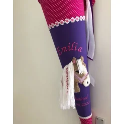 Schultüte aus Stoff bestickt mit einem Pferd 3D, Namen und Datum 70cm Rohling