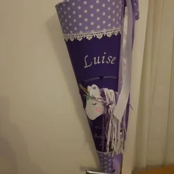 Schultüte aus Stoff bestickt mit einem Einhorn 3D, Namen und Datum 70cm Rohling