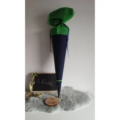 Schultüte aus Stoff mit Motiv nach Wahl: Hai / Dino / Drache / Monster und vieles mehr 70cm dunkelblau/neongrün