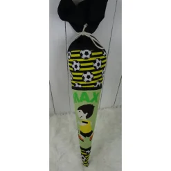 Schultüte, Zuckertüte, Fussballer auf Wunsch mit Namen und Einschulungstag bestickt  70 cm Länge