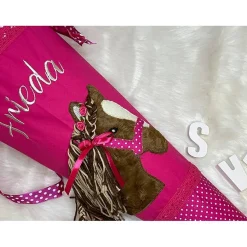 Schultüte, Zuckertüte, gestickt, Pferdekopf im Mähne, pink-weiß, Einschulung, personalisierbar, Mädchen, als Kissen