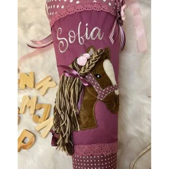 Schultüte, Zuckertüte, gestickt, Pferdekopf im Mähne, himbeer-rosa, Einschulung, personalisierbar, Mädchen, als Kissen
