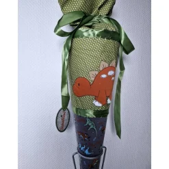 Schultüte Zuckertüte mit Dino, personalisierbar, kurzfristig lieferbar!