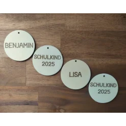 Schultüten-Anhänger aus Holz, personalisiert – Geschenk zur Einschulung & Schulanfang