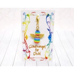 Schutzengel Regenbogen Gold – LGBTQ Anhänger mit Karabiner & goldenen Flügeln