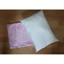 Süße Katze mit Marienkäfer & Namen  - Personalisierte Kissen, Geschenk zur Geburt, Kissen mit Namen, Namenskissen