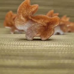 Süße kleine Hasen aus Epoxidharz, 6er Set. Dekoration für den Tisch usw.