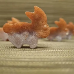 Süße kleine Hasen aus Epoxidharz, 6er Set. Dekoration für den Tisch usw.