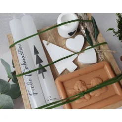 Seifengeschenk mit Kerzen und Kerzenhalter, Tannenbaum - Trockenblumen dekoriert