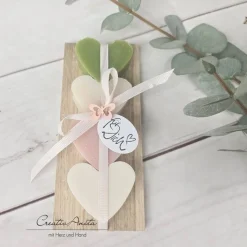 Seifengeschenk mit Kerzen und Kerzenhalter - Trockenblumen dekoriert - PASTELL