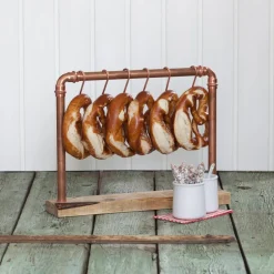 Snackständer mit Kupferrohr