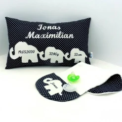 Sparset:Kissen und Spucktuch, Namenskissen bestickt, Geschenk Geburt Taufe Elefant für Jungen und Mädchen versch. Farben mögl