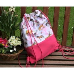 Sportrucksack Pferdefreunde, rosagrundig, Softshell, gefüütert mit Innentasche, ca. 30x39cm