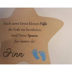 Stern aus Holz mit Babyfüßen | Geschenk nach Fehlgeburt | Erinnerungsstück für Sternenkind | Deko für verstorbenes Baby