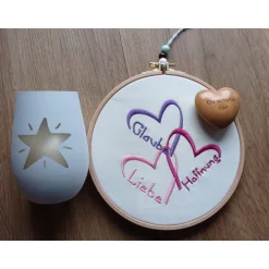 Stickrahmen- Liebe, Glaube, Hoffnung - Erinnerung • Deko • Dekoration • Holzrahmen • Andenken • Kirche • Gedenken•Trauer