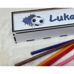 Stiftebox aus Holz personalisiert | Geschenk Einschulung| Federmäppchen Stifte Etui | Stifthalter Fussball Blau