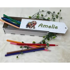 Stiftebox aus Holz personalisiert | Geschenk Einschulung| Federmäppchen Stifte Etui | Stifthalter Schildkröte