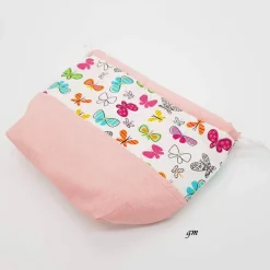 Stoffbeutel mit Zugband – Rosa Geschenkbeutel mit Schmetterlingen, waschbar & wiederverwendbar