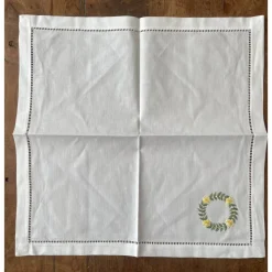 Stoffserviette 40 x 40 cm, bestickt, mit Lochsaum