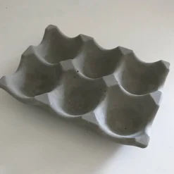 Stylisches Eiertablett aus Beton, Eierpappe für 6 Eier zur Dekoration, grau oder weiß, 9,5 x 14 cm
