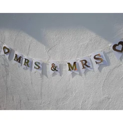 Super edle Girlande zur Hochzeit Mrs & Mrs in Gold und Weiß auf Wunsch personalisiert mit Wunschnamen #pride #lgbtq