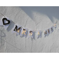 Super edle Girlande zur Hochzeit Mrs & Mrs in Gold und Weiß auf Wunsch personalisiert mit Wunschnamen #pride #lgbtq