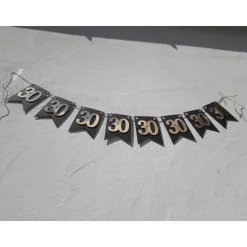 Super schöne Girlande zum 30. Geburtstag in Gold und Schwarz! Wimpelkette Dekoration Papierdeko