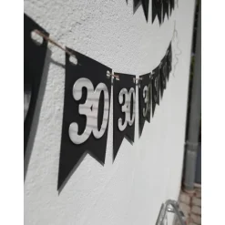 Super schöne Girlande zum 30. Geburtstag in Silber und Schwarz! Wimpelkette Dekoration Papierdeko