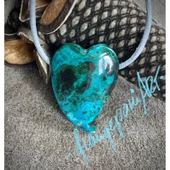 SWING - HERZ, Unikat, mit grün/türkis leuchtendem CHRYSOCOLL, selten