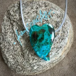 SWING - HERZ, Unikat, mit grün/türkis leuchtendem CHRYSOCOLL, selten
