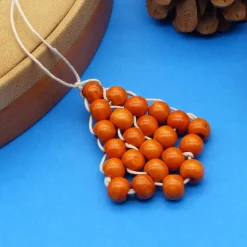 Tannenbaum aus Holzperlen, orange, Weihnachtsdeko, Advent, Dekoration, Geschenkanhänger, Baumschmuck