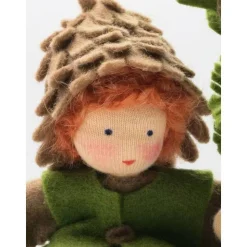 Tannenzapfen Kind - Blumenkind - Jahreszeitentisch - Waldorf Art - Tannenbaum -Herbst Dekoration - Art.Nr. HE11