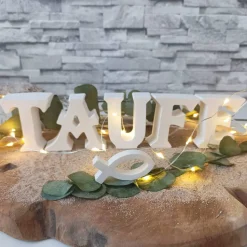 Taufe Tischdeko aus Raysin – Personalisierte Deko & Geschenkideen für Jungen & Mädchen