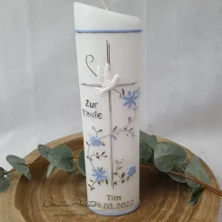 Taufkerze Kreuz - Hellblau-Silber mit Taube Ellipse schmal - Junge - personalisiert