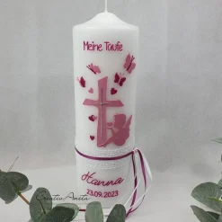 Taufkerze mit Herzen, Schmetterlinge und Engel - Altrosa-Beere - personalisiert