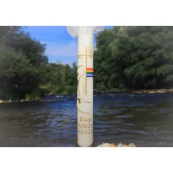 Taufkerze Regenbogen, Lebensweg und Kreuz, wunderschöne handverzierte schlanke Taufkerze für Jungen oder Mädchen