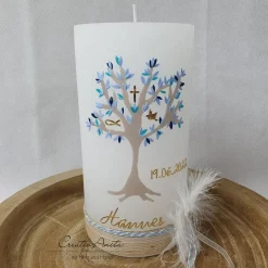 Taufkerze Rustik weiß groß - Lebensbaum mit christlichen Symbolen - blau, taupe