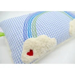 Taufkissen Regenbogen mit gesticktem Namen