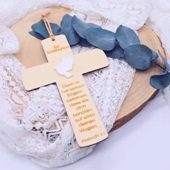Taufkreuz | Kommunionkreuz | Holzkreuz mit Gravur | Geschenk Taufe | Konfirmation | Geschenk Kommunion | Geschenk für Mä