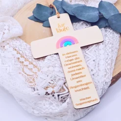 Taufkreuz | Kommunionkreuz | Holzkreuz mit Gravur | Geschenk Taufe | Konfirmation | Geschenk Kommunion | Geschenk für Mä