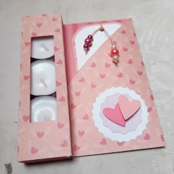 Teelichtkarte mit Herzen